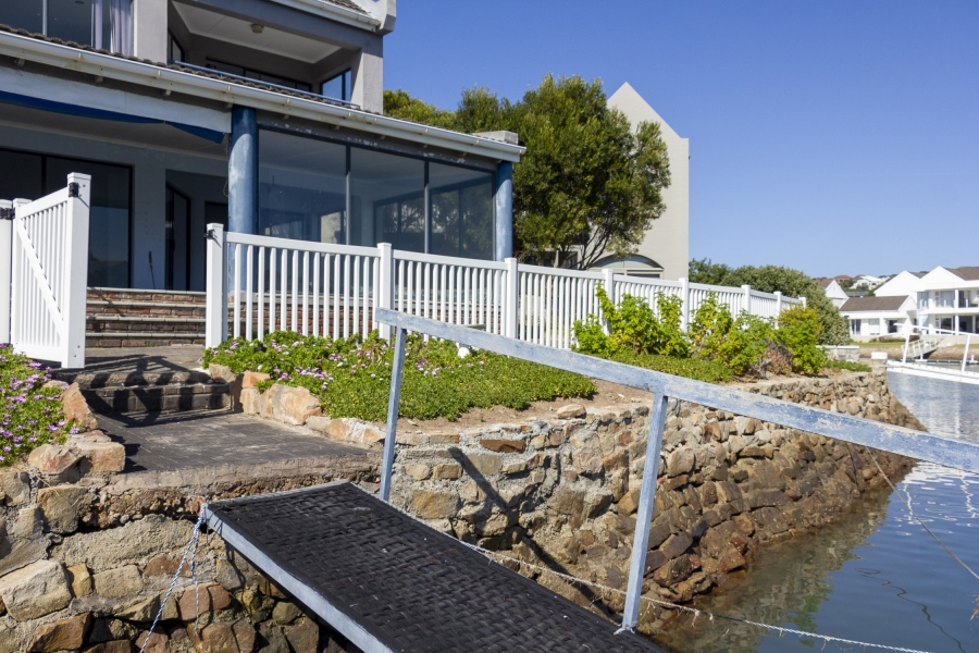 4 Bedroom Property for Sale in Royal Alfred Marina Eastern Cape